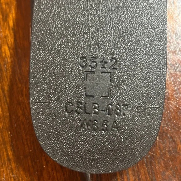 Sorel Ella Slip On Camel Brown Size 8.5  New with one spot on shoe. - Picture 6 of 12